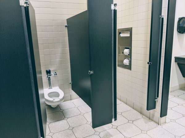Cost of Commercial Toilet Installation in Missouri City